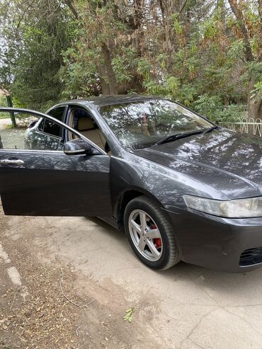 равон р 4: Honda Accord: 2002 г., 2.4 л, Автомат, Бензин, Седан