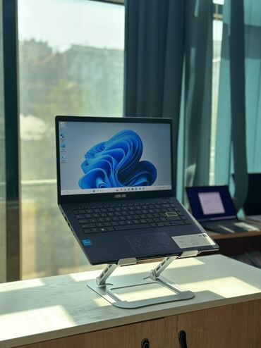 меняю на комп: Ноутбук, Asus, 4 ГБ ОЗУ, Intel Celeron, 14 ", Новый, Для несложных задач, память NVMe SSD