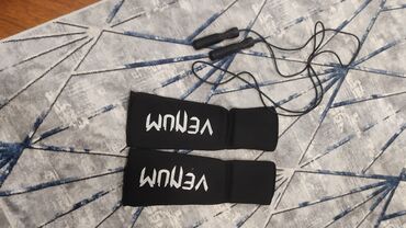 футы для тайского бокса: Venum mma ve kick boks üçündur ve yanında 
ip atlama