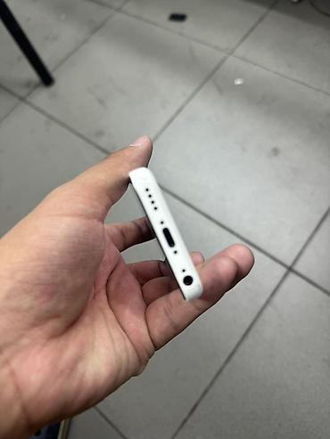 iphon 5: IPhone 5c, Б/у, 16 ГБ, Белый, 100 % — 2
