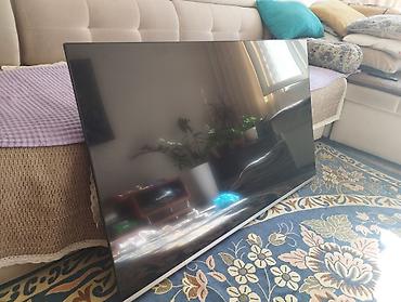 ремонт телевизора hisense: Телевизор с плоской черной глянцевой панелью.Диагональ 55. мигает — 5