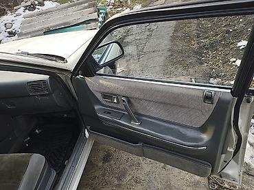 Mazda: Mazda 626: 1988 г., 2 л, Бензин, Хэтчбэк — 5