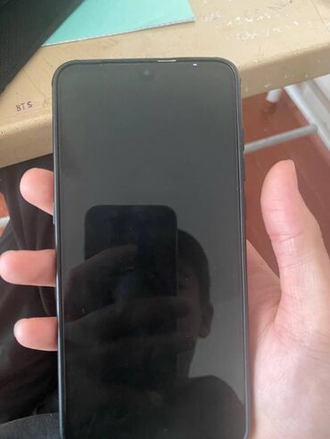 ридми 9: Xiaomi, Mi 9, Б/у, 4 GB, цвет - Голубой