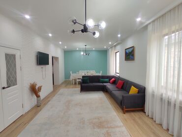Продажа домов: 125 м², 4 комнаты, Свежий ремонт С мебелью, Кухонная мебель