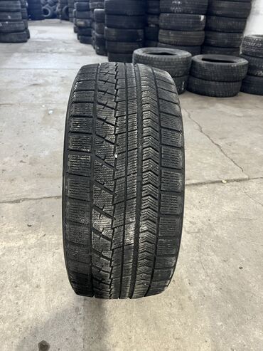 Шины: Шины 245 / 40 / R 18, Зима, Б/у, 1 шт, Легковые, Япония, Bridgestone