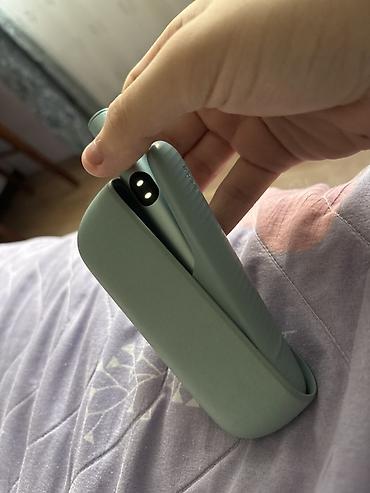 Daşınan mini saç ütüsü – USB ilə yüklənən, kisə ölçüsündə kompakt