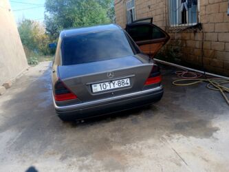 Mercedes-Benz: Mercedes-Benz 220: 2.2 l | 1993 il Sedan — 9