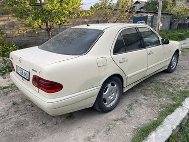 алто машина: Mercedes-Benz : 1998 г., 2.2 л, Механика, Дизель, Седан