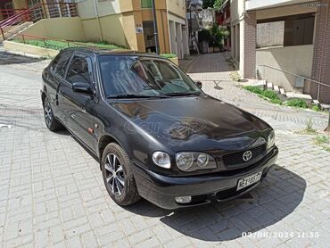 Toyota Corolla: 1.4 l. | 2001 έ. Χάτσμπακ