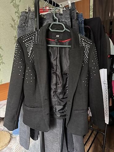 Пиджаки, жакеты: Женские жакеты (2 модели) 1) Жакет H&M без воротника 500с новый - — 7