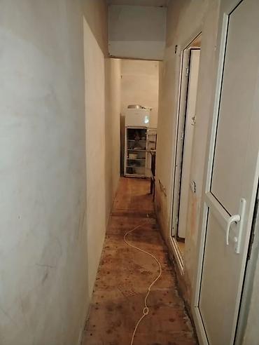 2 otaqli evler yeni tikili: Samux rayon mərkəzində Köhnə xəstəxananın arxasında 2 mərtəbəli bina — 1