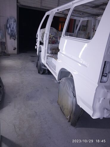 Microcar: Microcar : 2.5 l | Van/Minivan — 8