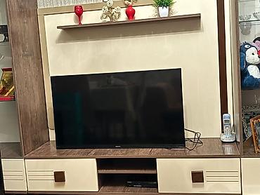 vitrin stend: İşlənmiş, TV stend — 1