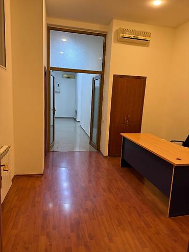 İcarəyə ofislər: Ofis icarə verilir - Sahə: 206 kv.m - Məkan: Yasamal parkının yanı — 2