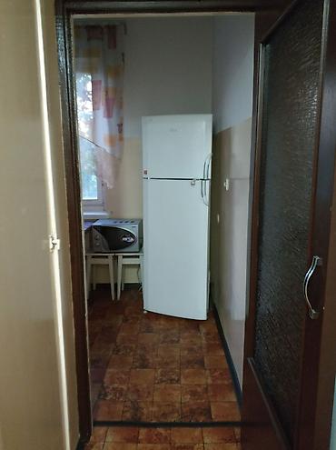 105: 1 комната, 35 м², 10 мкр 105 серия, 5 этаж, Косметический ремонт — 5