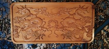 Настольные игры: Деревянные нарды с изображением двух драконов. Резьба по дереву