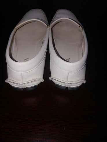 Ayaqqabılar: Prada
1 dəfə geyinilib
Ölçü - 44 / 45
Material dəri
Rəngi açıq bej — 4