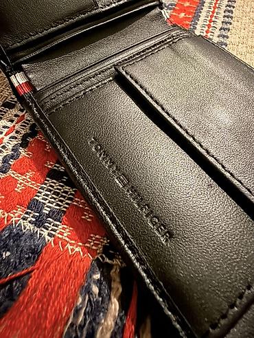 tebii daş: Tommy Hilfiger kişilər üçün dəri pulqabı (original) - Rəng: qara - — 3