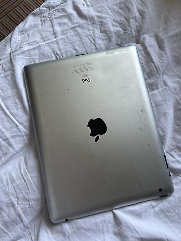 Планшеты: IPad (поколение с широкой рамкой и механической кнопкой Home) — 2