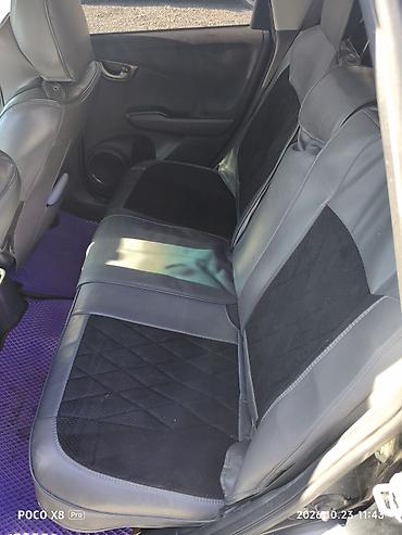 гранд хайлендер гибрид: Honda Fit: 2009 г., 1.5 л, Автомат, Бензин, Хэтчбэк — 7