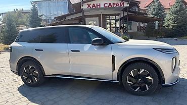 step 2: Changan : 2026 г., Автомат, Гибрид, Кроссовер — 3