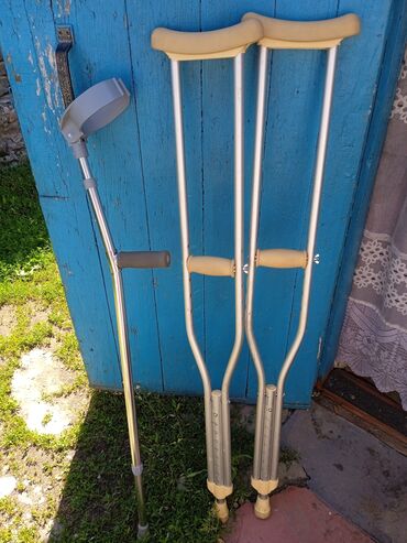 Ходунки, костыли, трости, роллаторы: Продаю