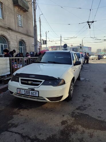 Daewoo: Daewoo Nexia: 2010 г., 1.5 л, Механика, Бензин, Седан