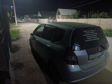 домкрат для авто: Honda Jazz: 2001 г., Хэтчбэк