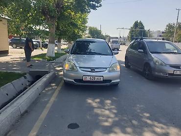 Honda Civic: 2001 г., Автомат, Хетчбек — 4