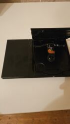 PS2 & PS1 (Sony PlayStation 2 & 1): Sony PlayStation 2. Tam islekdir, problemi yoxdur, qiymetide — 1
