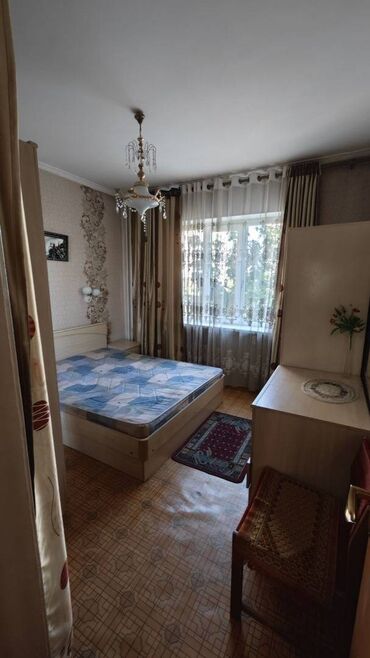 купить квартиру в микрорайоне бишкек: 3 комнаты, 64 м², 106 серия, 4 этаж, Косметический ремонт