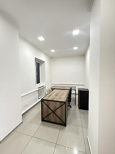 Аренда помещений свободного назначения: Сдается коммерческое помещение по первой линии, по улице Ахунбаева — 6