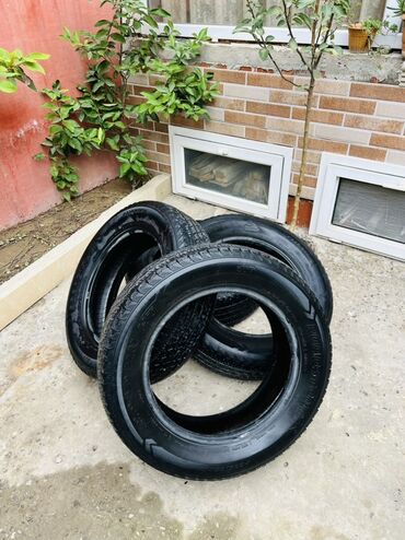 Təkərlər: Şin Roadstone 235 / 65 / R 18