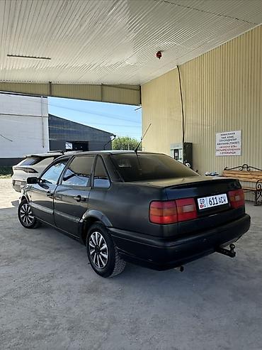 Унаа: Volkswagen Passat: 1994 г., 1.8 л, Кол менен иштөөчү, Бензин, Седан — 7