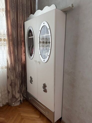 купить бу шкаф для одежды: Oğlan və qız üçün, İşlənmiş, 2 qapılı, Açılan, Düz dolab