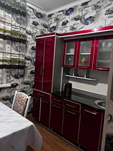 Посуточная аренда квартир: 4 комнаты, Душевая кабина, Постельное белье, Парковка — 4