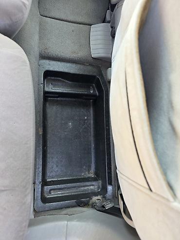 2000: Nissan Almera Tino: 2000 г., 2 л, Вариатор, Бензин, Хэтчбэк — 5