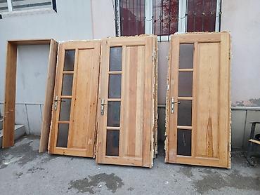 Qapılar və aksessuarlar: 5 ədəd Taxta qapılar satılır.yaxşı vəziyyətdədir. 4 ü otaq — 4