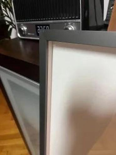 Slike i ramovi: Aluminijumski ram sa belom panel-pločom, kvadratnog formata. - — 12