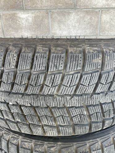 Шины: Продаю покрышки зимние 95% почти новые 225/50R17
