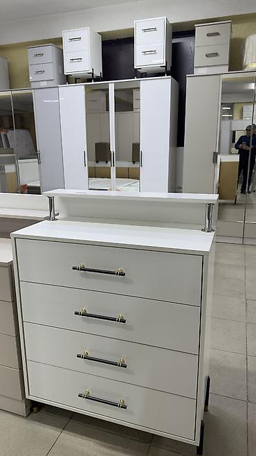 Спальные гарнитуры: Спальный гарнитур, Новый, Двуспальная кровать, Шкаф, Комод, ДСП, Бесплатная доставка, цвет - Серый — 24