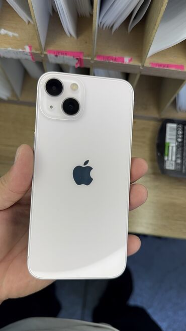 Xiaomi: IPhone 13, Б/у, 128 ГБ, Защитное стекло, Чехол, 80 %