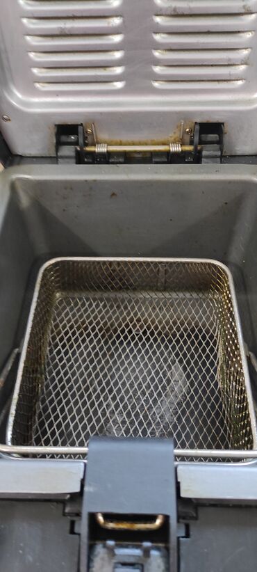 Другая бытовая техника: Фритюрница работает отлично, пользовались раз месяц — 6