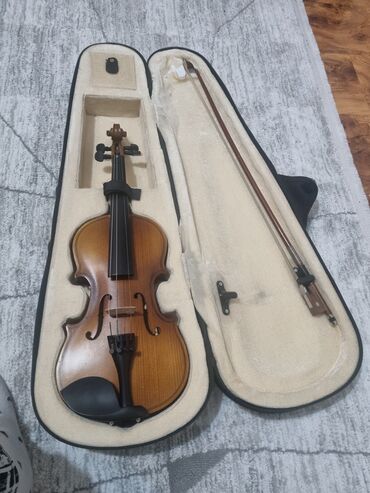 мостик для скрипки: Продаём скрипки 1/2 и 1/4 производсьво Китай 5500 и Румыния 7500 бу в