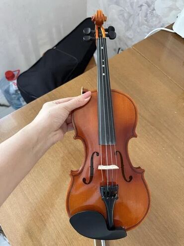 купить скрипку недорого: Продам скрипку в хорошем состоянии. 
Размер 1/2