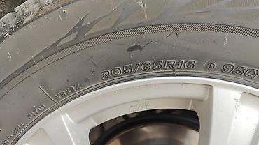 bridgestone blizzak: Комплект зимних шин с дисками без варки без шишек идеальные — 2