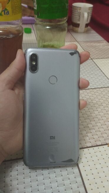телефон телефон: Xiaomi, Redmi S2, Б/у, 32 ГБ, цвет - Серебристый, 2 SIM, eSIM