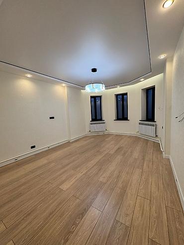 Продажа коттеджей и домов: Продается двухэтажный частный дом Участок 5 сотых Жилая площадь 200 — 1