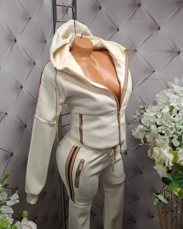 Gornji i donji deo: I. 12. termo kompleti 3599 — 7