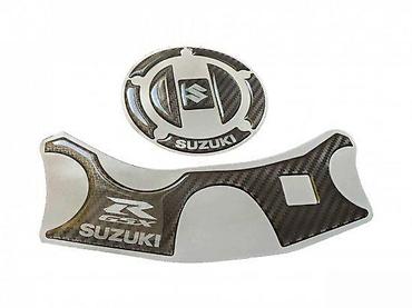 methyl 3: SUZUKI GSXR CARBON-štitnik guvernale i čepa- 269 📌 Opis: Samolepljivi — 1
